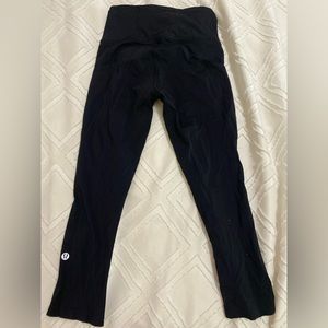 Black Lululemon leggings 23’ size 2, lightly used